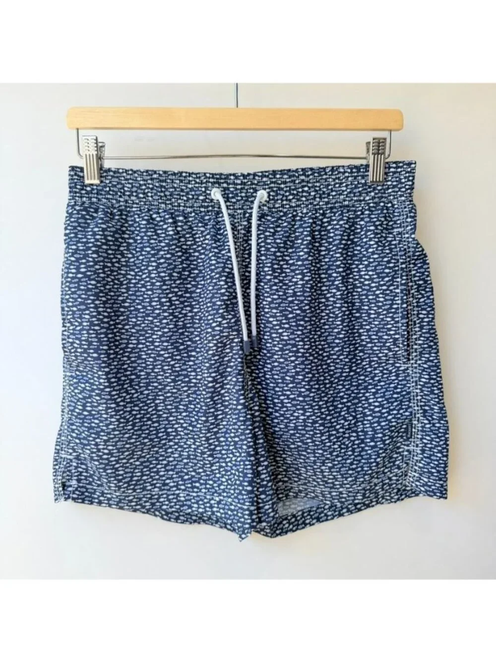Hackett London Resort Volley Swim Trunks Men’s Size Small Blue Fish Print A161